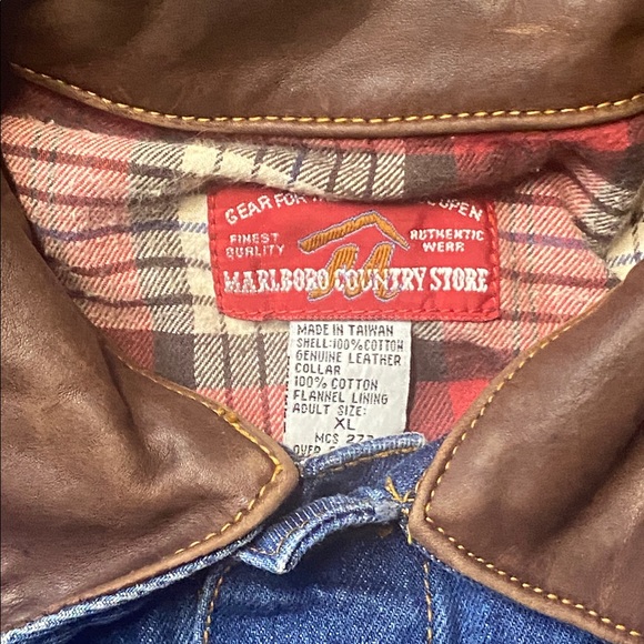 Vintage 90s Marlboro Country Store Denim Jacket Size XL - Picture 2 of 8